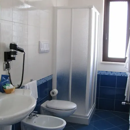 Roma Hotel 4*